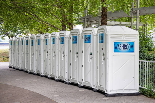 Best Best portable toilet rental  in Gnadenhutten, OH